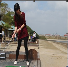 瞧，還有美女選手